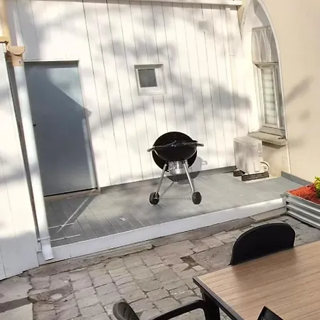 Temple Jacquesson - Gare - Centre - Wifi Rapide Et Streaming - Parking Gratuit - Check In 24h - Climatisation - Ideal Pros - Cour Privee - Barbecue Διαμέρισμα Châlons-en-Champagne