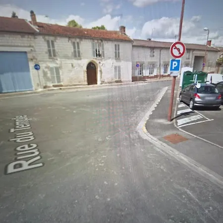 Temple Jacquesson - Gare - Centre - Wifi Rapide Et Streaming - Parking Gratuit - Check In 24h - Climatisation - Ideal Pros - Cour Privee - Barbecue شالو أو شُمْبانيِ
